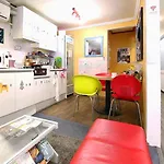 Yakorea Hostel Itaewon