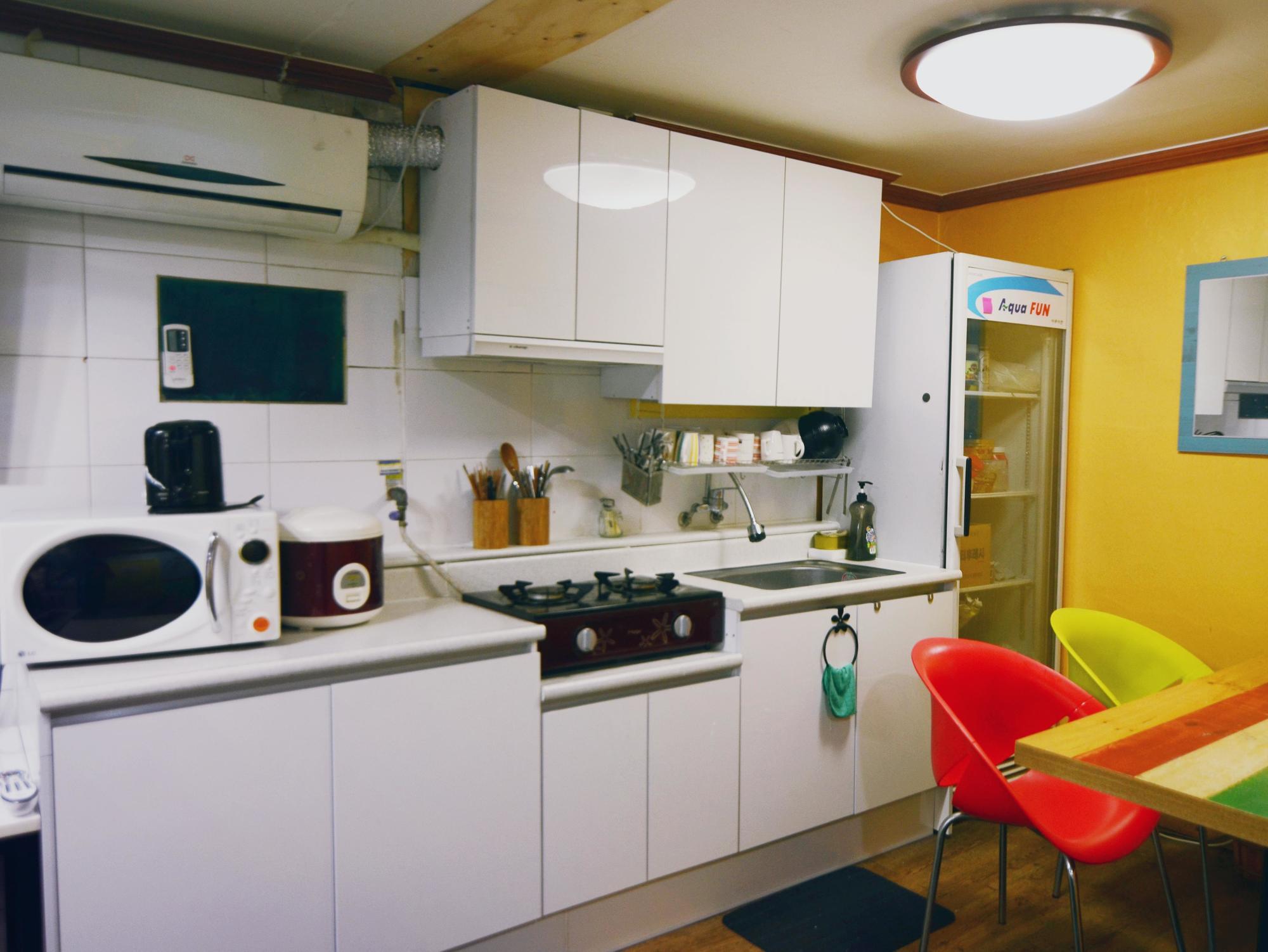 Yakorea Itaewon Hostel *