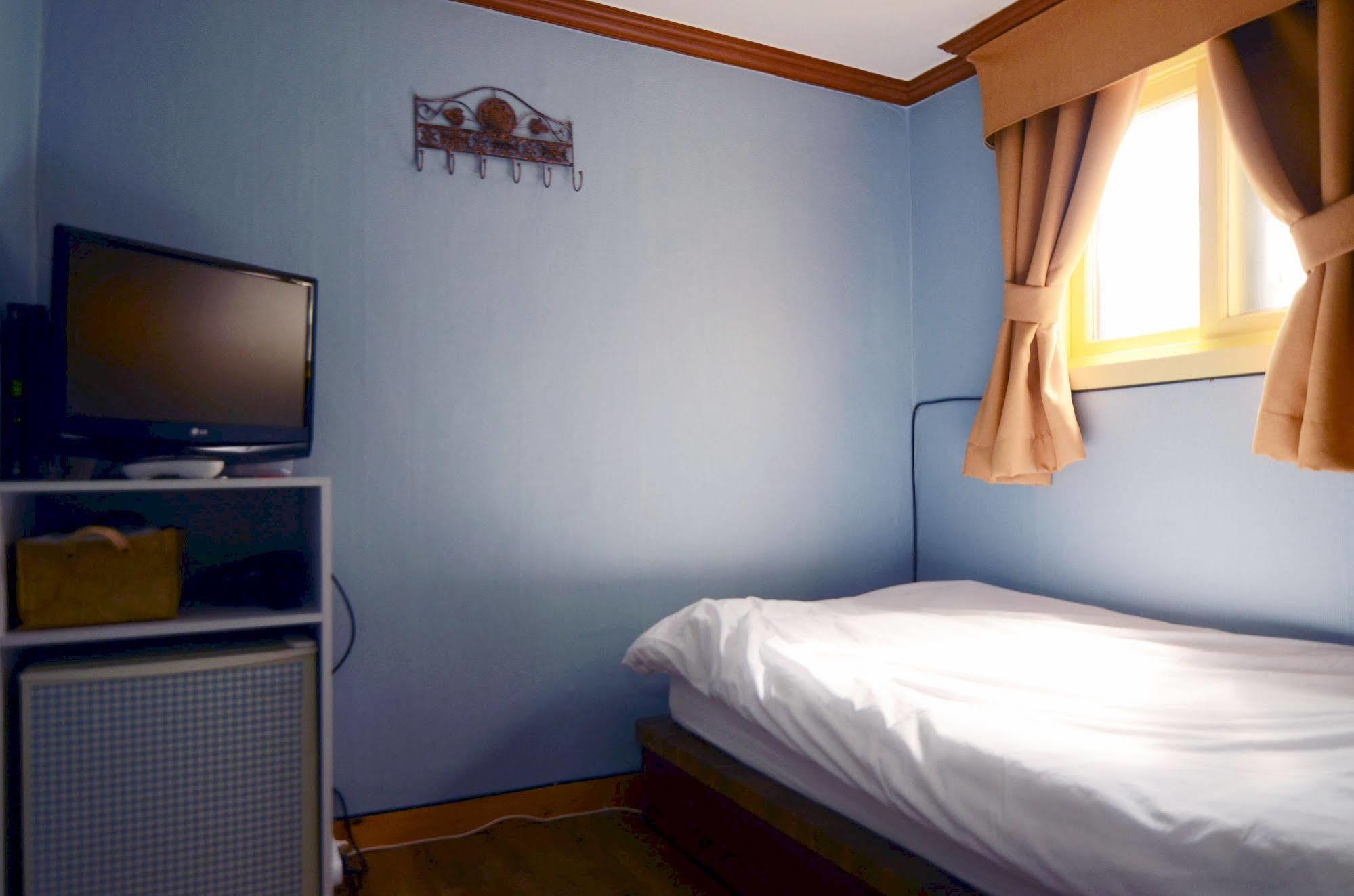Yakorea Itaewon Hostel Seoul